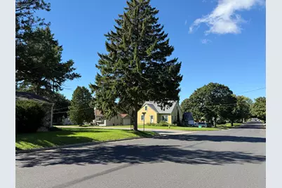 654  Phoenix St, Delavan, WI 53115 - Photo 159