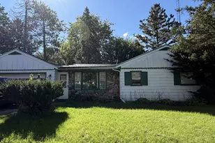 654 Phoenix St, Delavan, WI 53115 - Photo 131