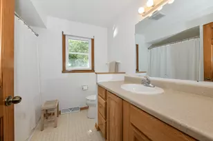 390 E Quail Run, Oak Creek, WI 53154 - Photo 15