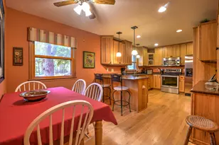 1904 Chestnut St, West Bend, WI 53095 - Photo 5