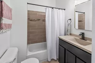 542 E Potter Ave, Milwaukee, WI 53207 - Photo 15