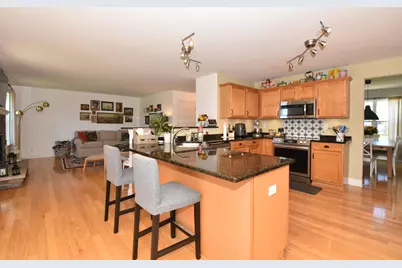 3806  Blossom Dr, Racine, WI 53406 - Photo 11