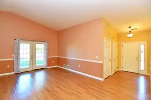 25016 87th St, Salem Lakes, WI 53168 - Photo 11