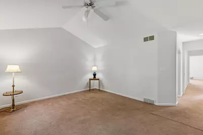 N19 W26702  Milkweed Ln #A, Pewaukee, WI 53072 - Photo 17