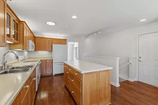N19W26702 Milkweed Ln, Pewaukee, WI 53072 - Photo 27