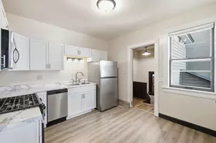 826 N 28th St, Milwaukee, WI 53208 - Photo 3