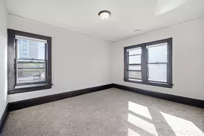 826 N 28th St, Milwaukee, WI 53208 - Photo 17