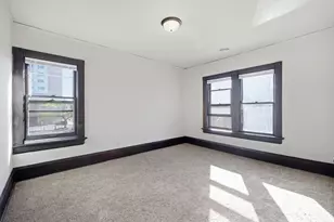 826 N 28th St, Milwaukee, WI 53208 - Photo 17