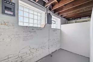 826 N 28th St, Milwaukee, WI 53208 - Photo 25