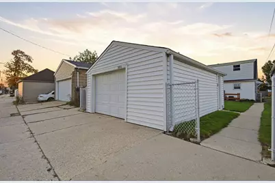 3811 E Pulaski Ave, Cudahy, WI 53110 - Photo 33