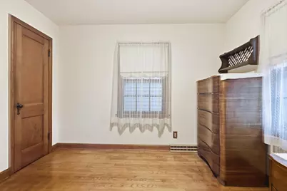 3811 E Pulaski Ave, Cudahy, WI 53110 - Photo 17