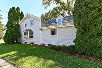 400 S 3rd St, Racine, WI 53185 - Photo 9
