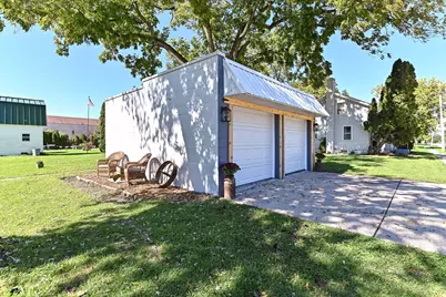 400 S 3rd St, Racine, WI 53185 - Photo 31