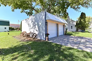 400 S 3rd St, Racine, WI 53185 - Photo 31