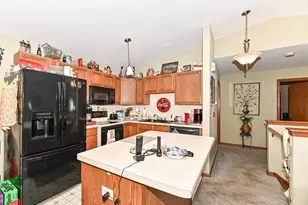 1123 N Sunnyslope Dr, Racine, WI 53406 - Photo 17