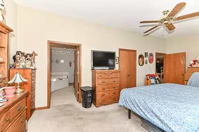 1123 N Sunnyslope Dr #202, Racine, WI 53406 - Photo 13