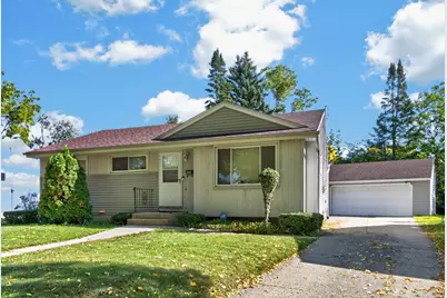 5260 N 82nd Ct, Milwaukee, WI 53218 - Photo 1