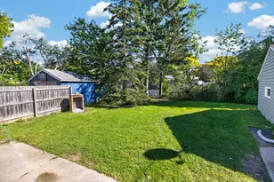 5260 N 82nd Ct, Milwaukee, WI 53218 - Photo 11