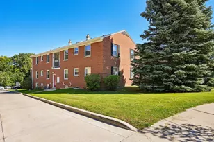1335 E Randolph Ct, Milwaukee, WI 53212 - Photo 17