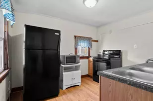 713 S 16th St, Manitowoc, WI 54220 - Photo 31