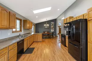 4760 Roesler Pl, La Crosse, WI 54601 - Photo 9
