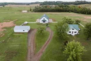 W8686 Cottonville Ave, Dakota, WI 54982 - Photo 3