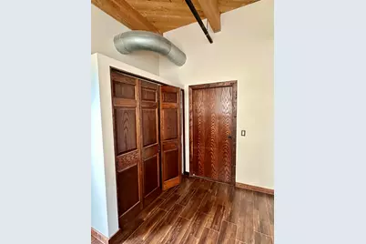 234 E Reservoir Ave #302, Milwaukee, WI 53212 - Photo 19
