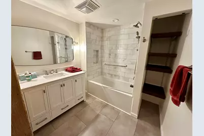 234 E Reservoir Ave #302, Milwaukee, WI 53212 - Photo 29