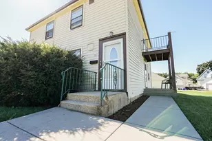 265 S Pine St, Burlington, WI 53105 - Photo 3