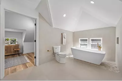 2519 N 66th St, Wauwatosa, WI 53213 - Photo 33