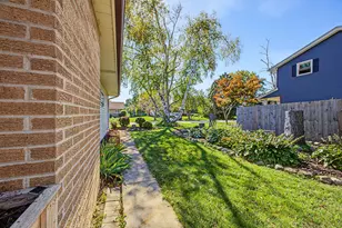3514 Waterbury Ln, Racine, WI 53403 - Photo 7