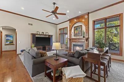 N23W23800  Talon Ct, Pewaukee, WI 53188 - Photo 7
