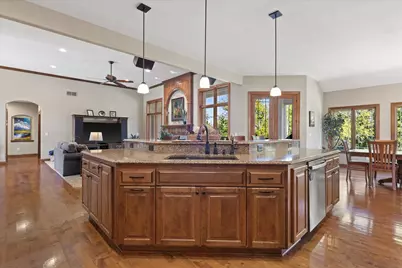 N23W23800  Talon Ct, Pewaukee, WI 53188 - Photo 11
