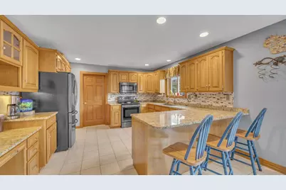 514 N Alverno Rd, Manitowoc Rapids, WI 54220 - Photo 5