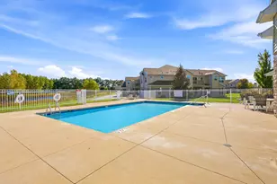 N16W26532 Meadowgrass Cir, Pewaukee, WI 53072 - Photo 33
