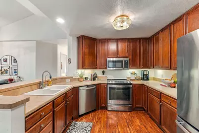 N16W26532  Meadowgrass Cir #D, Pewaukee, WI 53072 - Photo 13