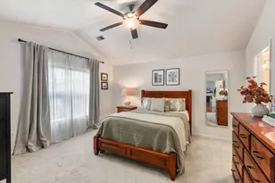 N16W26532 Meadowgrass Cir, Pewaukee, WI 53072 - Photo 19
