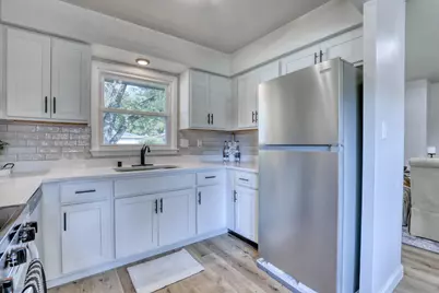 5406 N Shasta Dr, Glendale, WI 53209 - Photo 7