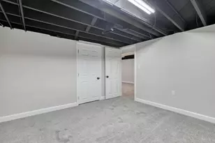 5406 N Shasta Dr, Glendale, WI 53209 - Photo 15