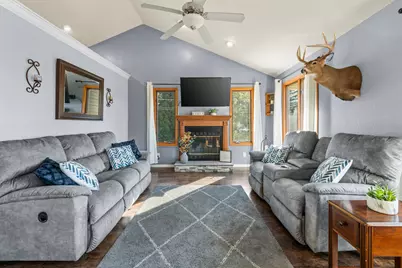 2307 N 40th St, Sheboygan, WI 53083 - Photo 3