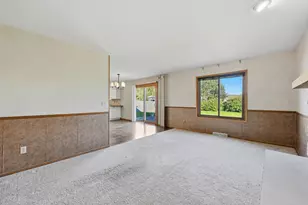10360 S Mockingbird Ln, Oak Creek, WI 53154 - Photo 19