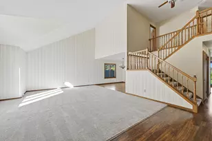 10360 S Mockingbird Ln, Oak Creek, WI 53154 - Photo 5