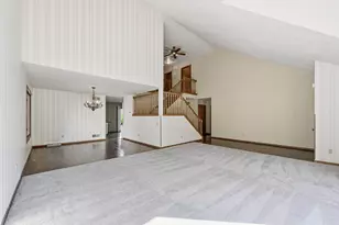 10360 S Mockingbird Ln, Oak Creek, WI 53154 - Photo 7