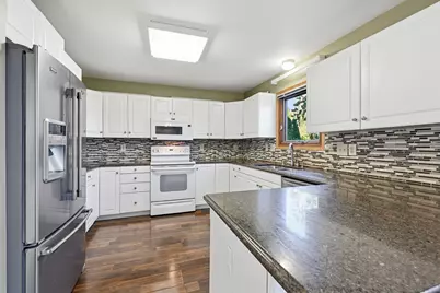 10360 S Mockingbird Ln, Oak Creek, WI 53154 - Photo 11