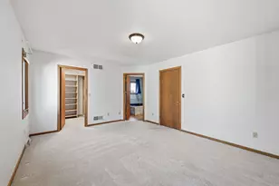 10360 S Mockingbird Ln, Oak Creek, WI 53154 - Photo 25
