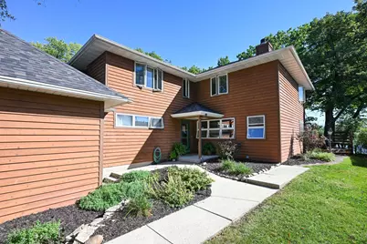 30331  Forest Dr, Burlington, WI 53105 - Photo 5