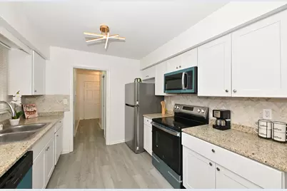 3950 N 58th St, Milwaukee, WI 53216 - Photo 9