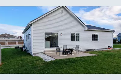 243  Binsfeld St, Belgium, WI 53004 - Photo 3