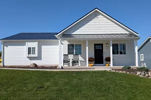 243 Binsfeld St, Belgium, WI 53004 - Photo 1