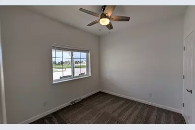 243  Binsfeld St, Belgium, WI 53004 - Photo 13